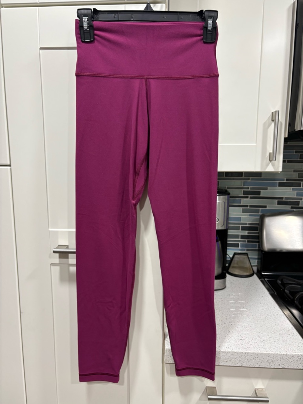 Aritzia Golden Butter high rise cheeky leggings